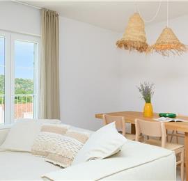 4 Bedroom villa with pool in Mlini, Sleeps 8